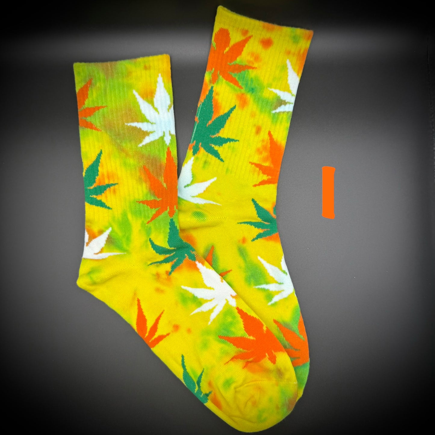 PLUR Leaf Tie-Dye Crew Socks