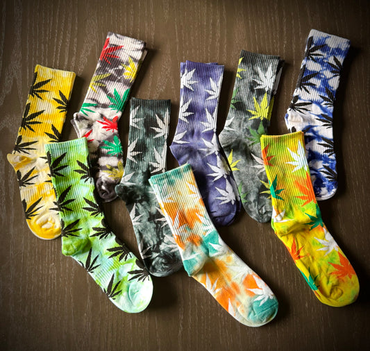 PLUR Leaf Tie-Dye Crew Socks