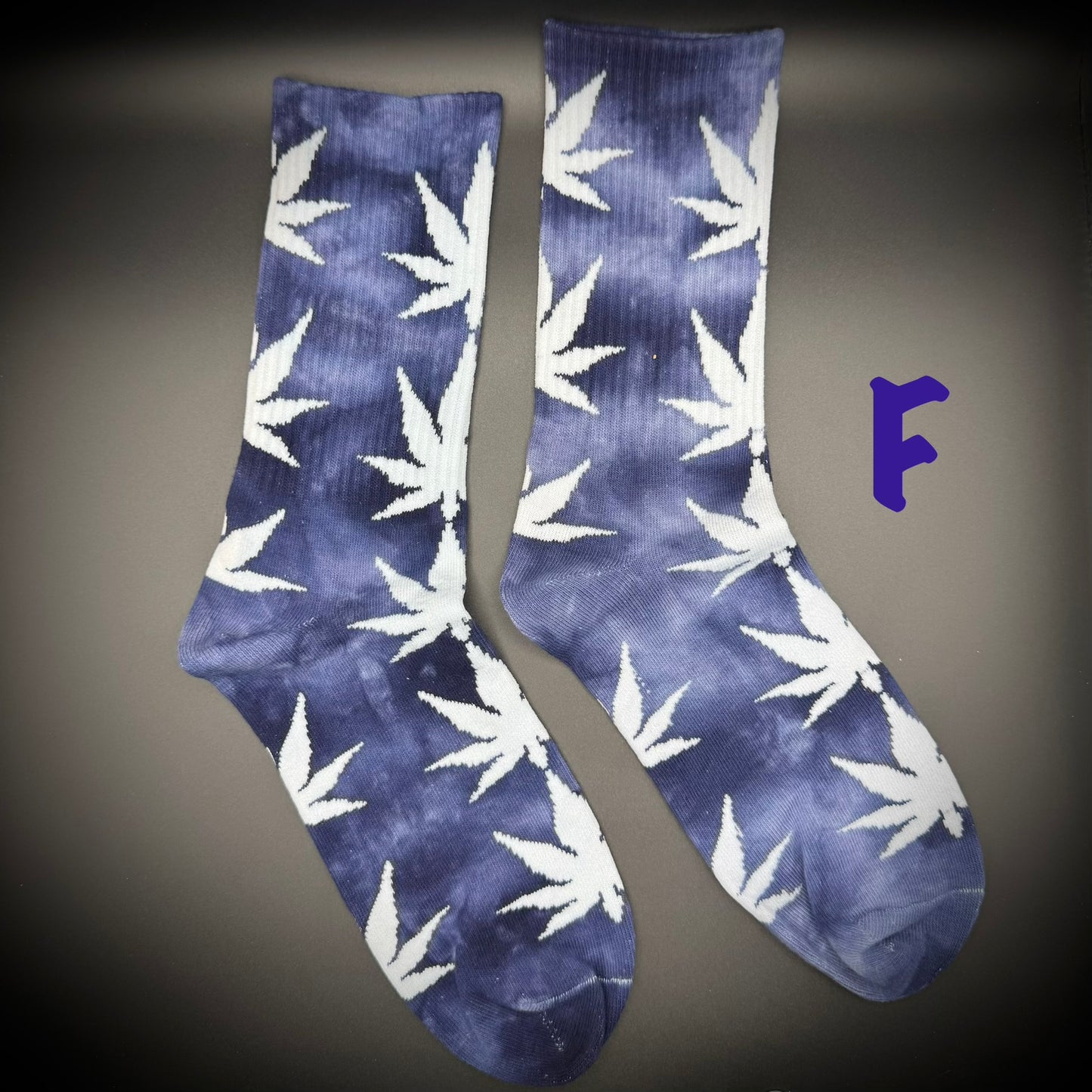 PLUR Leaf Tie-Dye Crew Socks