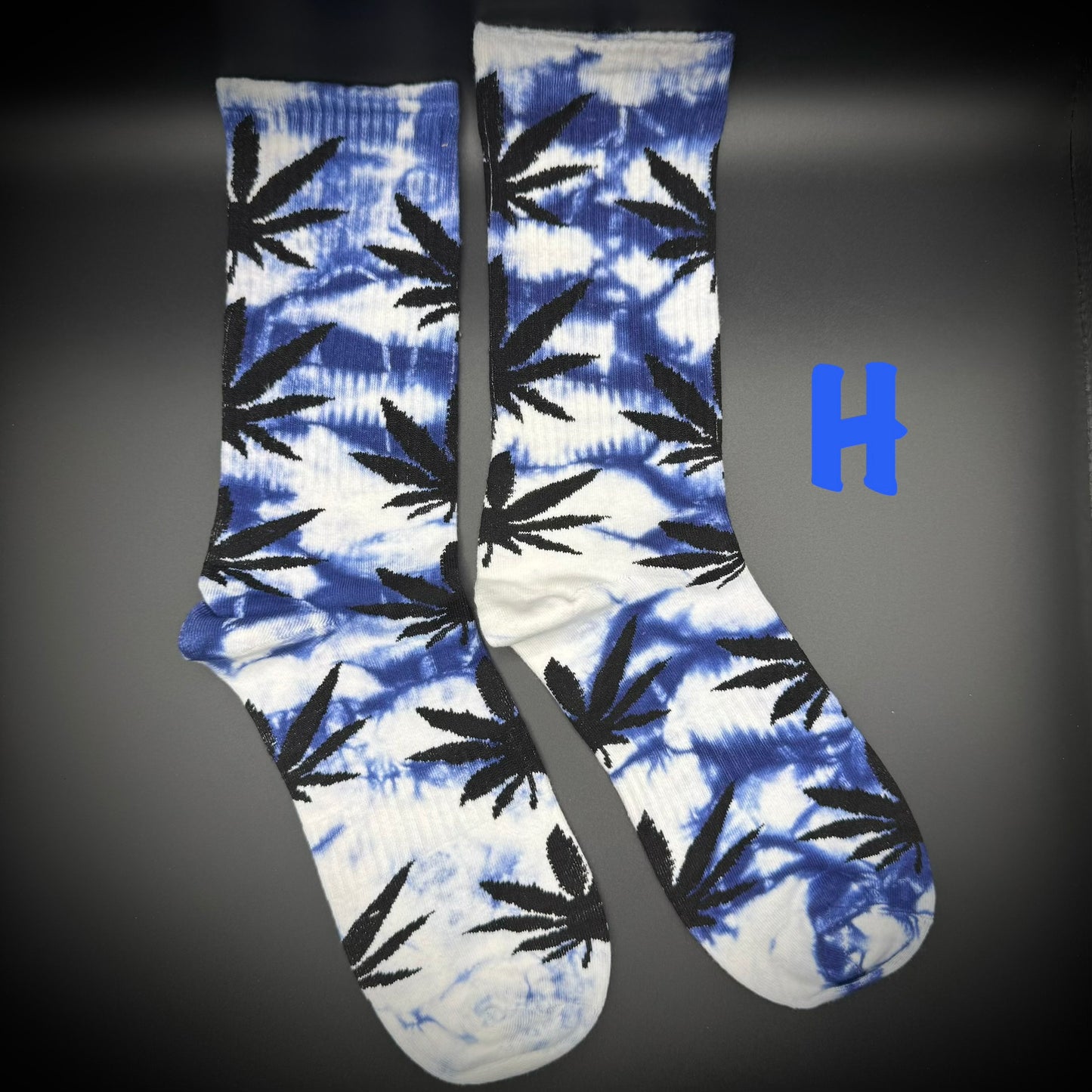 PLUR Leaf Tie-Dye Crew Socks